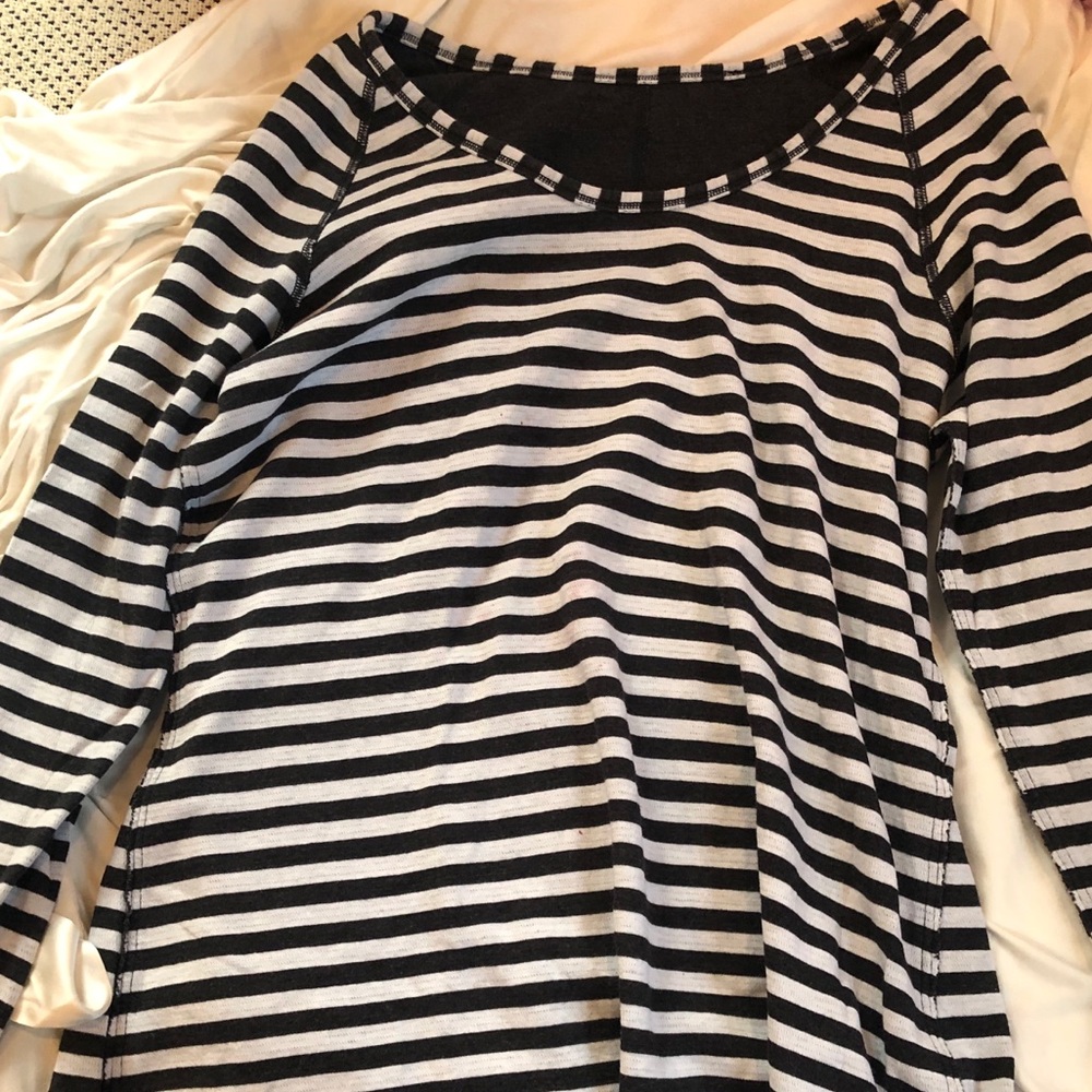 long sleeve lulu lemon work out top